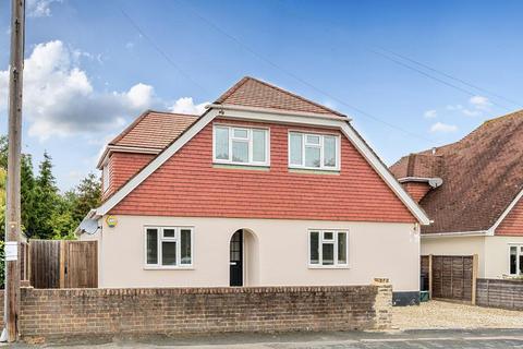 11 Broadway Road, Lightwater, GU18 5SL