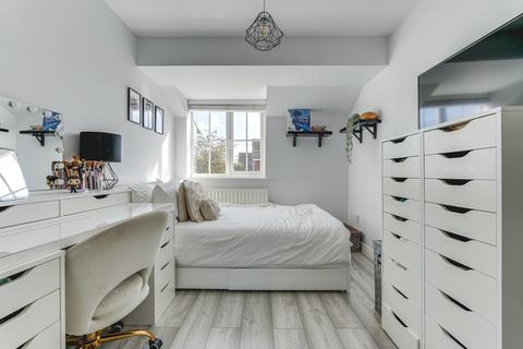 3 Britten Road, Shefford, SG17 5SD
