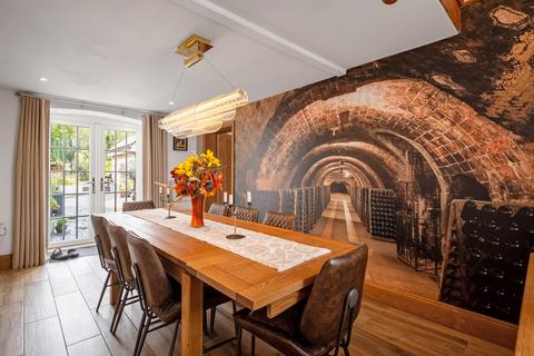 5 bedroom detached house for sale, Church End Leckhampstead, Buckinghamshire, MK18 5NU