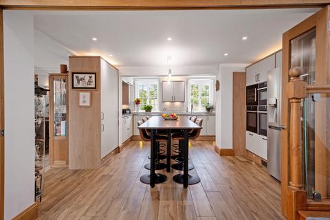 5 bedroom detached house for sale, Church End Leckhampstead, Buckinghamshire, MK18 5NU