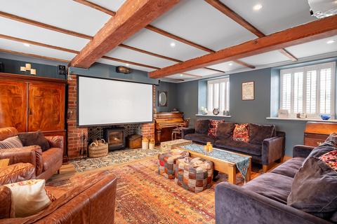 5 bedroom detached house for sale, Church End Leckhampstead, Buckinghamshire, MK18 5NU