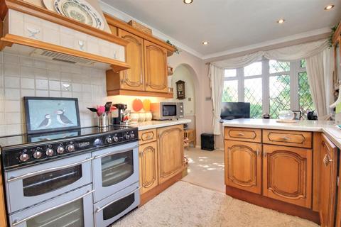 2 bedroom semi-detached bungalow for sale, Riplingham Road, Skidby