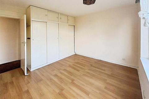 2 bedroom flat to rent, Stafford Road, Hampshire SO15