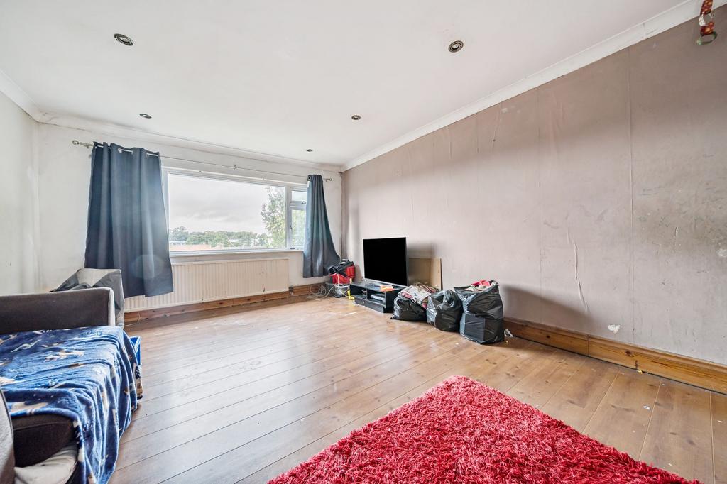 Living Room (2)