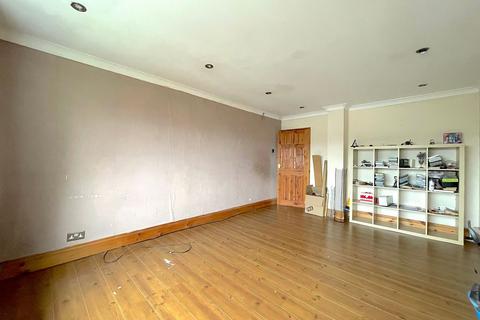 2 bedroom apartment for sale, Sommerville Close, Faversham, ME13