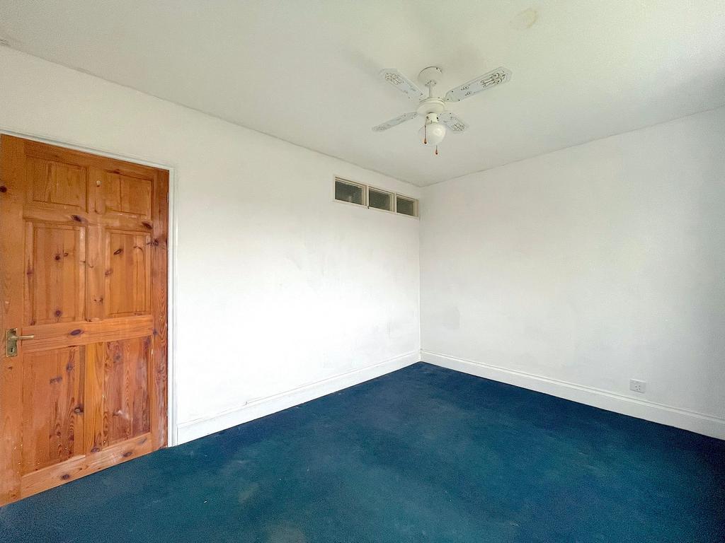 Bedroom One (2)
