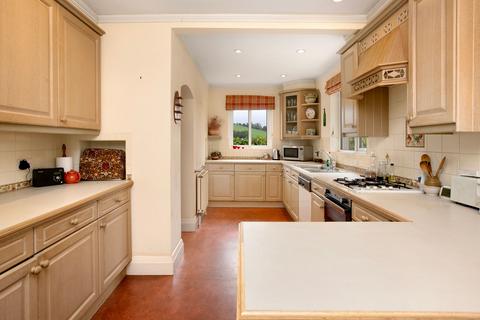 4 bedroom detached house for sale, Fluder Hill, Kingskerswell, TQ12
