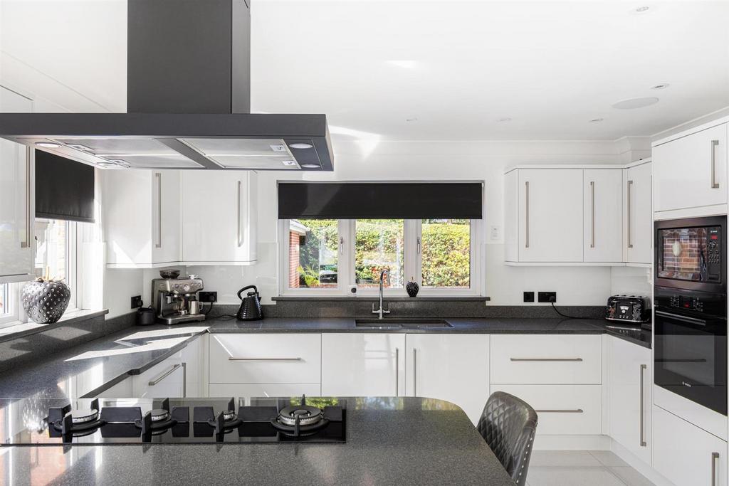 9 O2 A6869-HDR.jpg