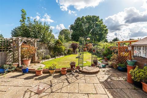2 bedroom detached bungalow for sale, NUTCROFT GROVE, FETCHAM, KT22