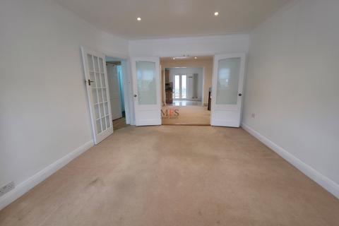 undefined, Harefield Road, Uxbridge, UB8