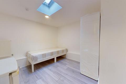 1 bedroom flat to rent, Harrow Road, Kensal Green NW10