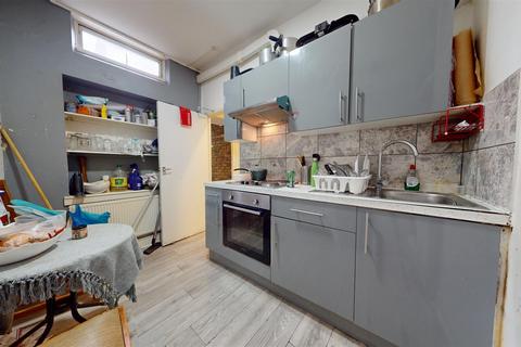 1 bedroom flat to rent, Harrow Road, Kensal Green NW10