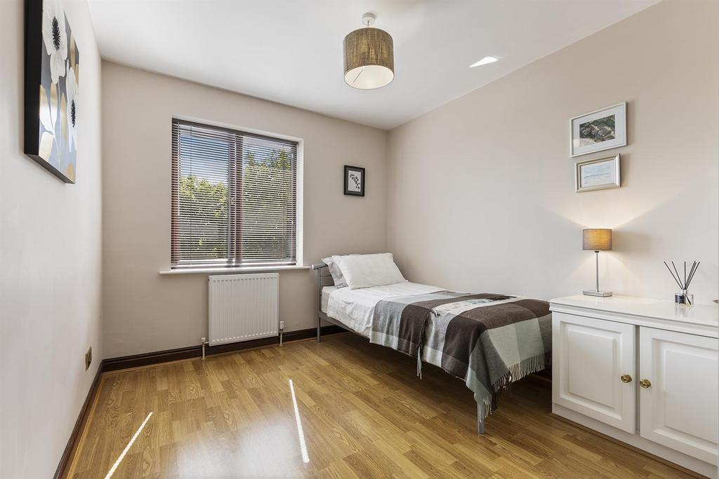 29 Ganton Way, Fixby 30 297.png