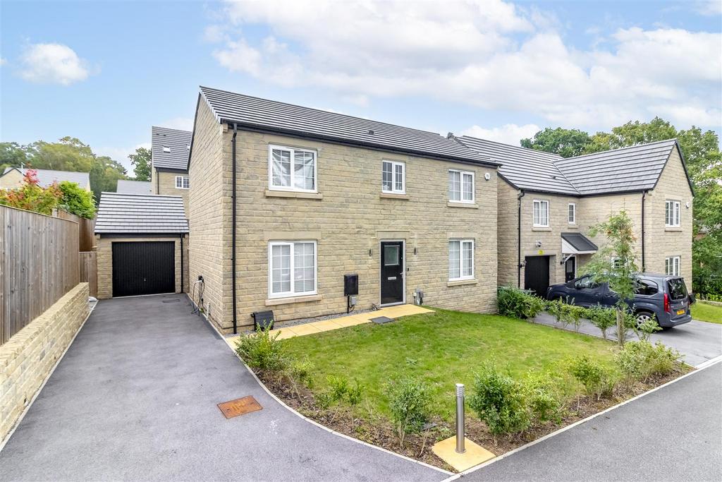 Buckthorne Chase, Cookridge, Leeds 4 bed detached house - £525,000