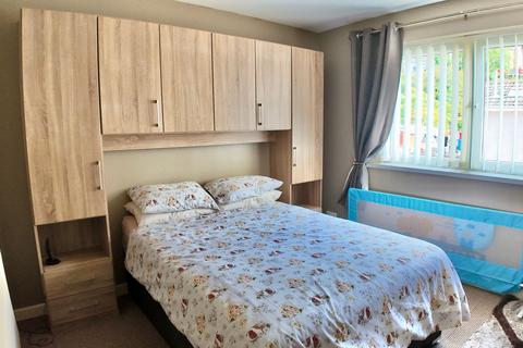 3 bedroom detached house for sale, Thomas Street, New Tredegar, NP24