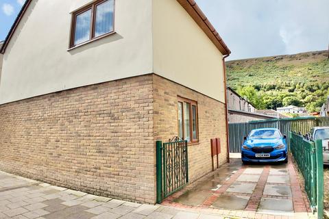 3 bedroom detached house for sale, Thomas Street, New Tredegar, NP24