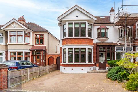 13 Blake Hall Crescent, London, E11 3RH