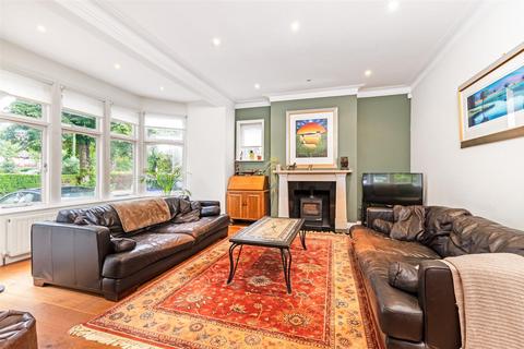 13 Blake Hall Crescent, London, E11 3RH