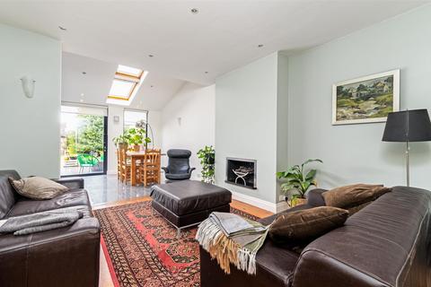 13 Blake Hall Crescent, London, E11 3RH