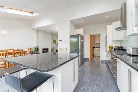 13 Blake Hall Crescent, London, E11 3RH