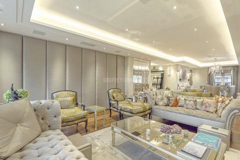 undefined, Mill Hill NW7