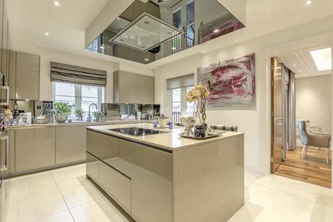 undefined, Mill Hill NW7