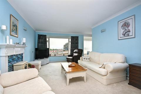 2 bedroom flat for sale, South Cliff, Eastbourne
