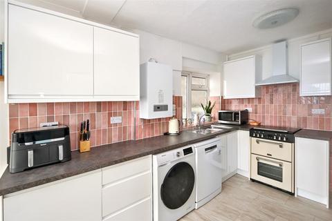 2 bedroom flat for sale, South Cliff, Eastbourne