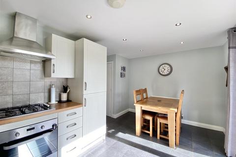 3 bedroom semi-detached house for sale, 16 Fox Covert Close, Aiskew, Bedale