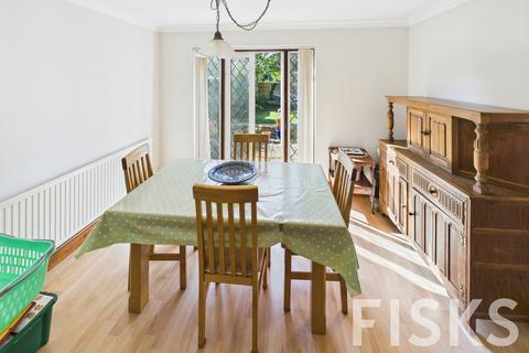 undefined, Mayland Avenue, Canvey Island, SS8