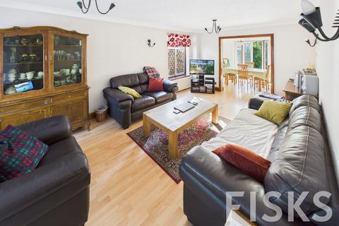 undefined, Mayland Avenue, Canvey Island, SS8