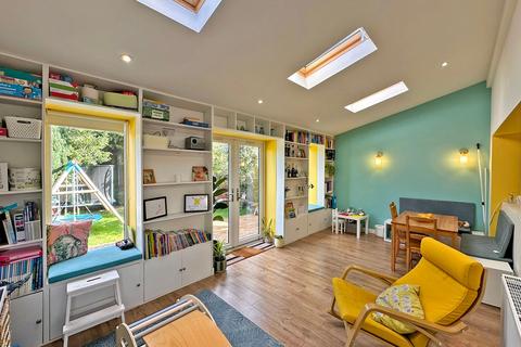 3 bedroom end of terrace house for sale, Meadow Lane, Wombourne, WV5