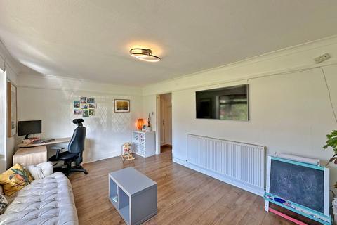 3 bedroom end of terrace house for sale, Meadow Lane, Wombourne, WV5