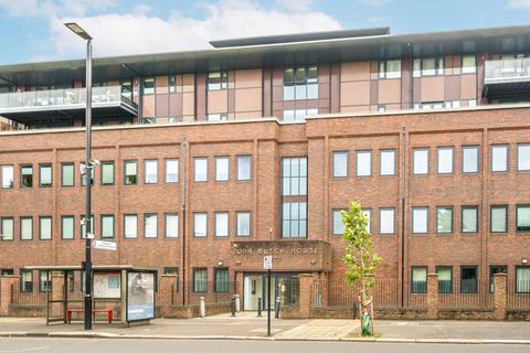 2 bedroom flat to rent, London Road, Isleworth TW7