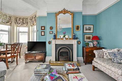 2 bedroom flat for sale, Bolebrooke Road, Bexhill-On-Sea