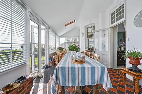2 bedroom flat for sale, Bolebrooke Road, Bexhill-On-Sea