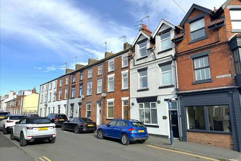 4 bedroom house for sale, West Road, Filey