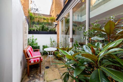 1 bedroom flat for sale, Flood Street, Chelsea