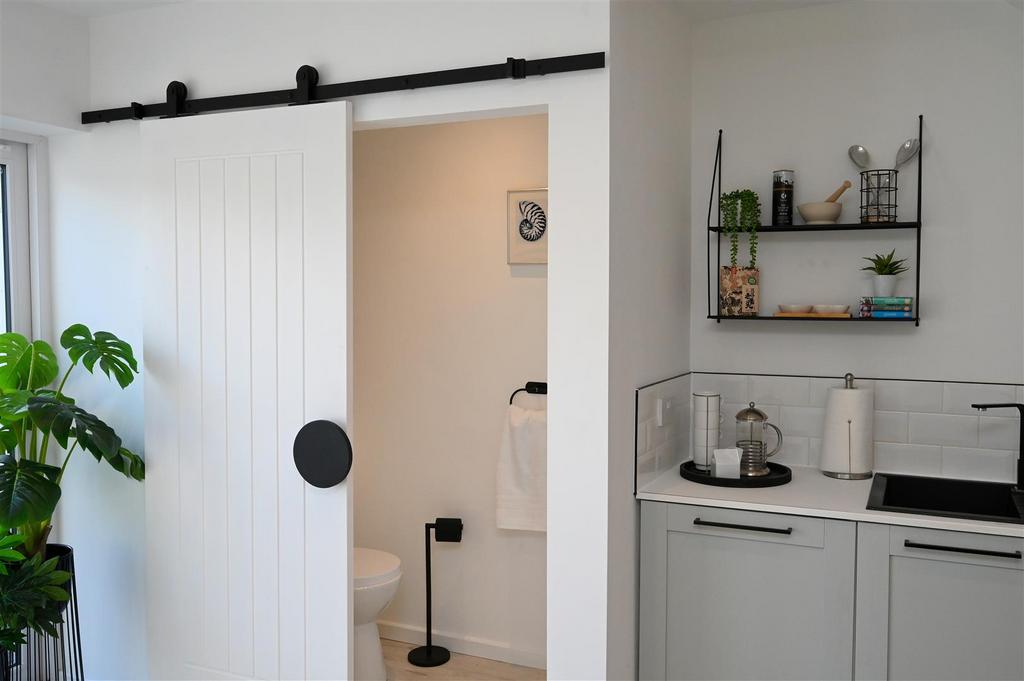 Kitchen wc.JPG