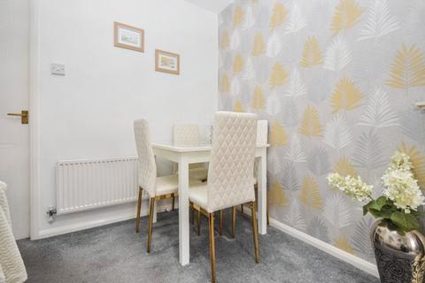 undefined, Holly Approach, Ossett, West Yorkshire