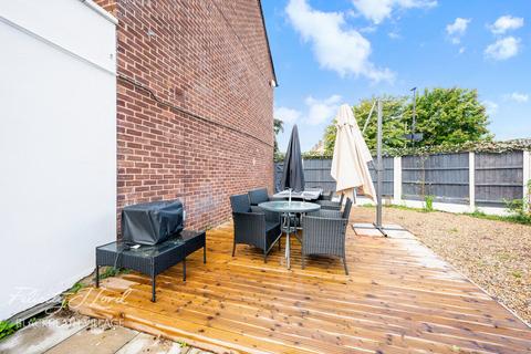 180 Dursley Road, London, SE3 8PH