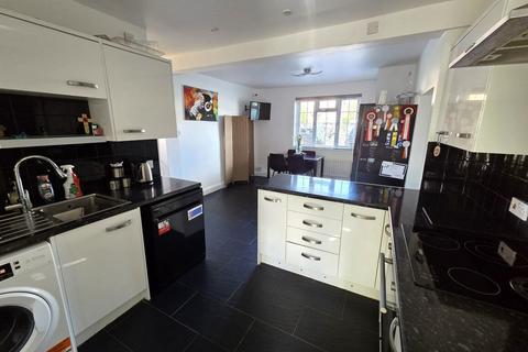 3 bedroom semi-detached house for sale, Alexander Road, Sandy SG19