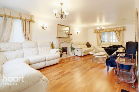 undefined, Rowan Close, Rayleigh