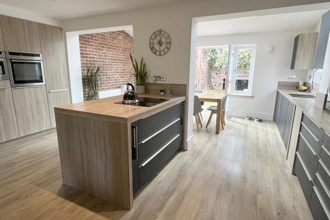 undefined, Churchill Grove, Newtown, Tewkesbury GL20