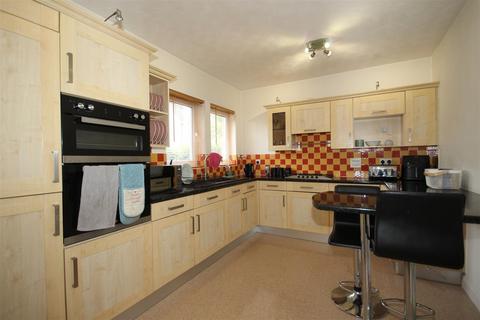4 bedroom detached house for sale, Saddlers Grove, Badsworth