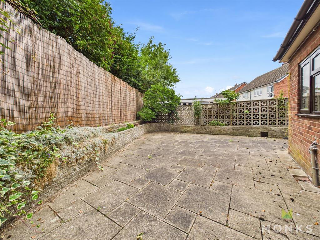 CAM01420 G0-PR0740-STILL024.jpg