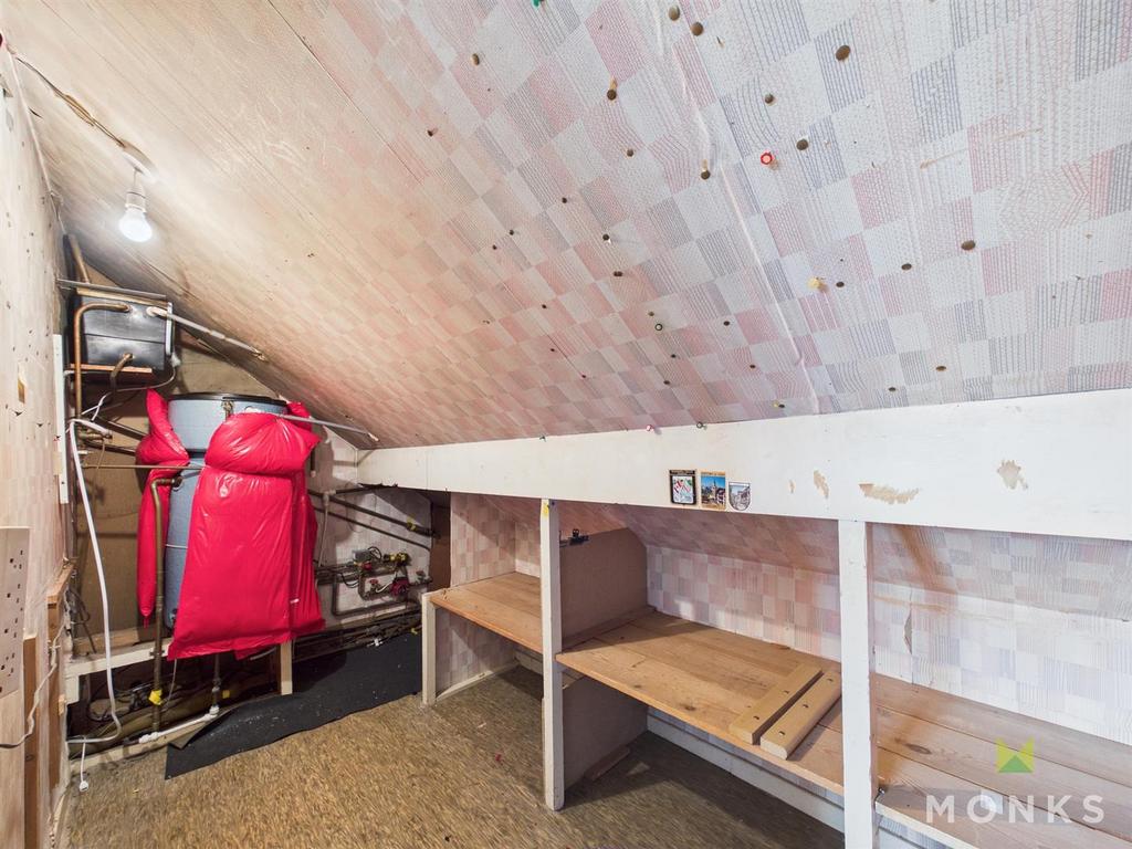 CAM01420 G0-PR0740-STILL020.jpg