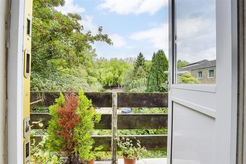 2 bedroom flat for sale, Redcliffe Gardens, Mapperley Park NG3