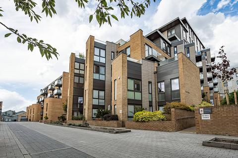 Myrtle Court, Brentford, TW8
