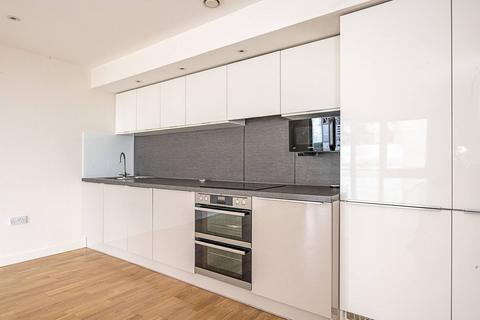 2 bedroom flat for sale, Myrtle Court, Brentford, TW8
